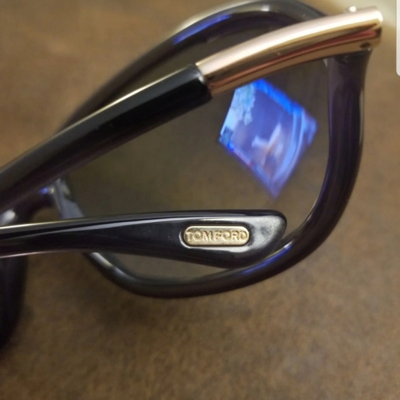**Host Pick**💎Tom Ford Jennifer Sunglasses💎 - Picture 5 of 6